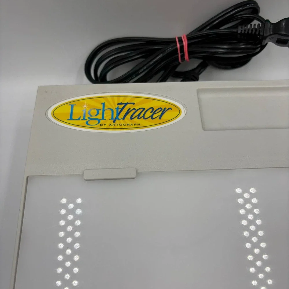 Artograph LightTracer Light Box 225-365 Artist Tracing Table White Good Portable